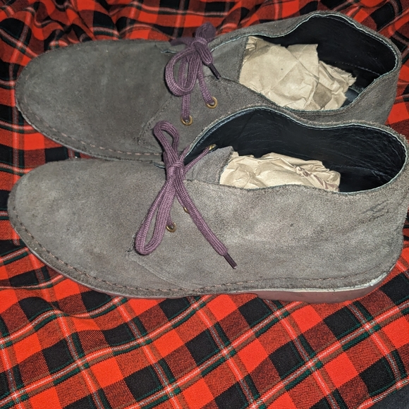 Safari boots chukka, common for safari tours in Kenya. - Picture 3 of 5